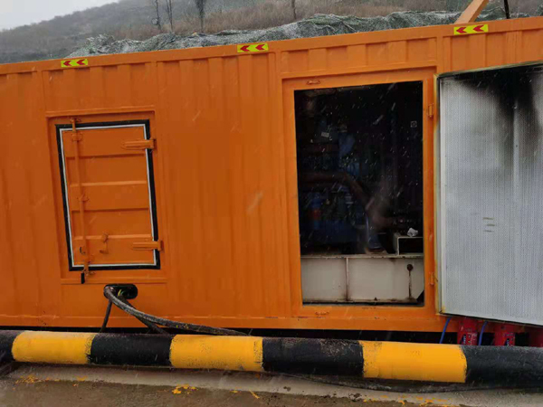 乌坡镇发电机出租 柴油发电机组电压低报警怎么办？
