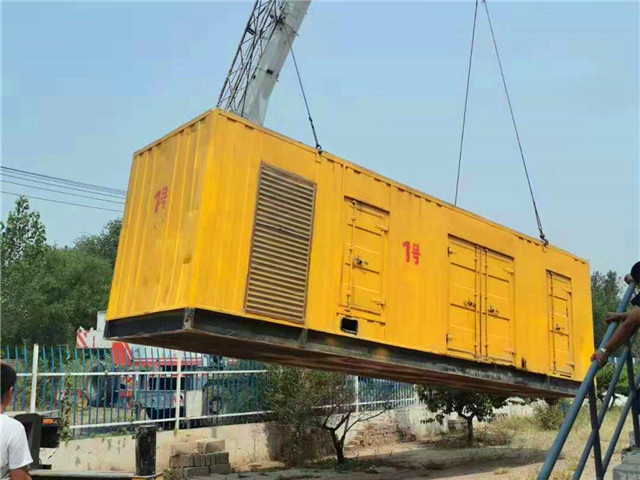 乌坡镇300KW柴油发电机组油耗是多少?